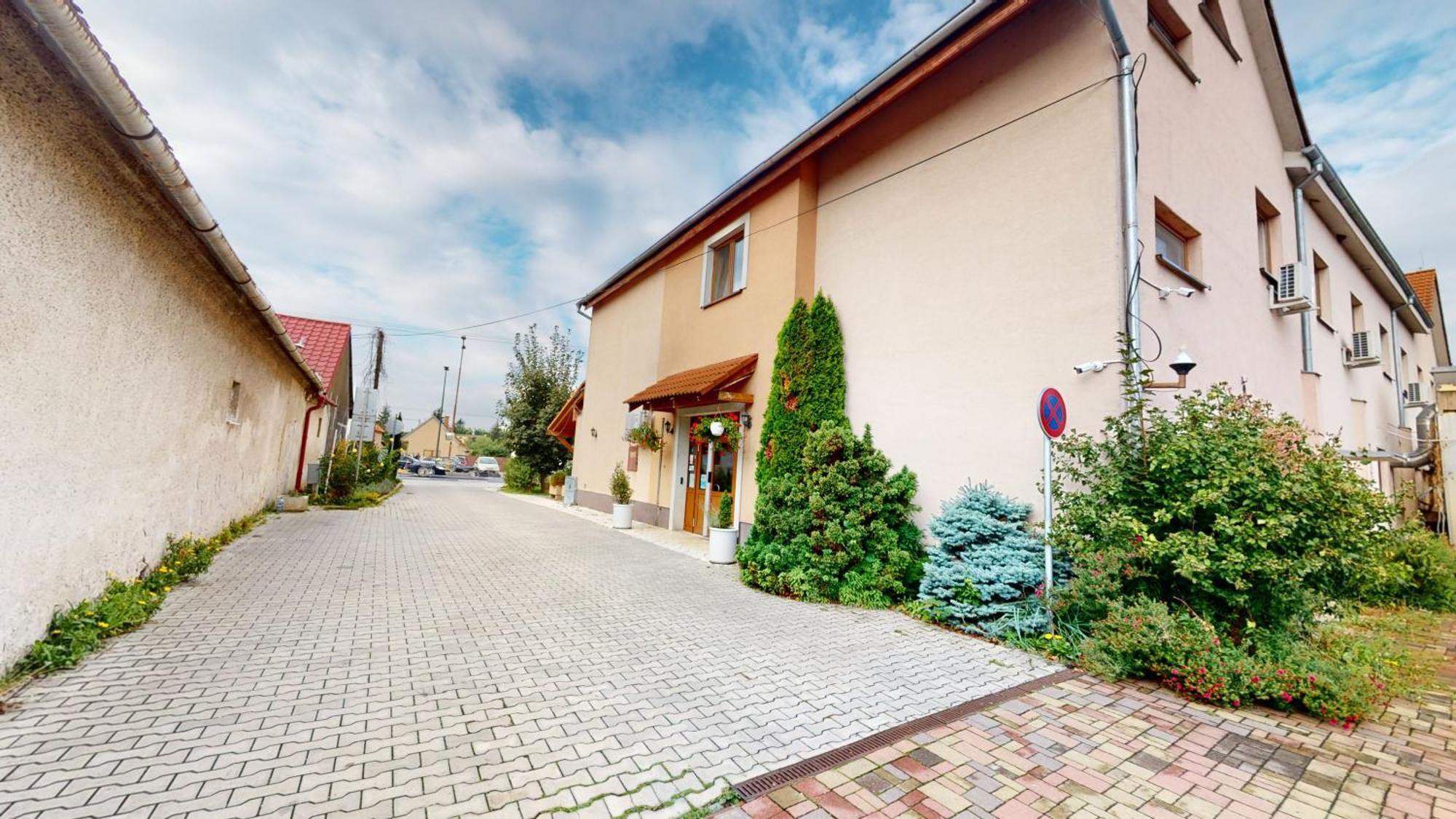 Rusovský Penzión Bratislava Exterior foto
